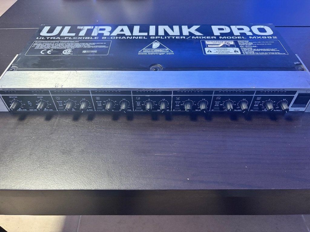 Behringer Ultralink Pro MX882 8-kanaals splitter/mixer, Ophalen of Verzenden, Gebruikt