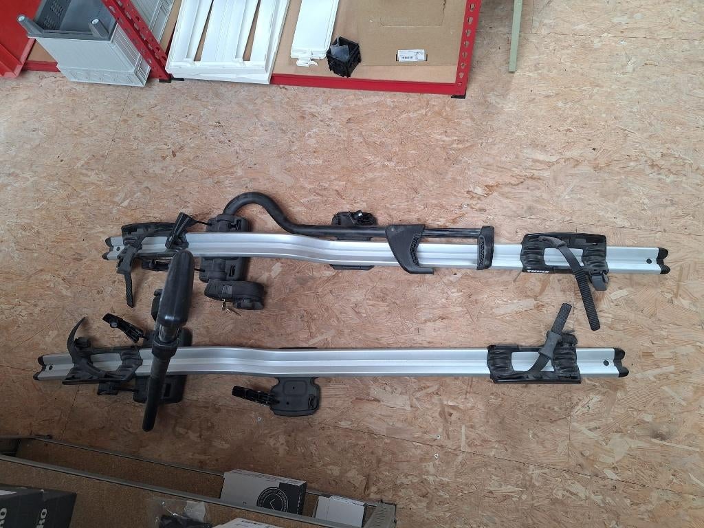 Thule fiets dakdrager, Auto diversen, Fietsendragers, Ophalen, 2 fietsen, Zo goed als nieuw, Dakdrager