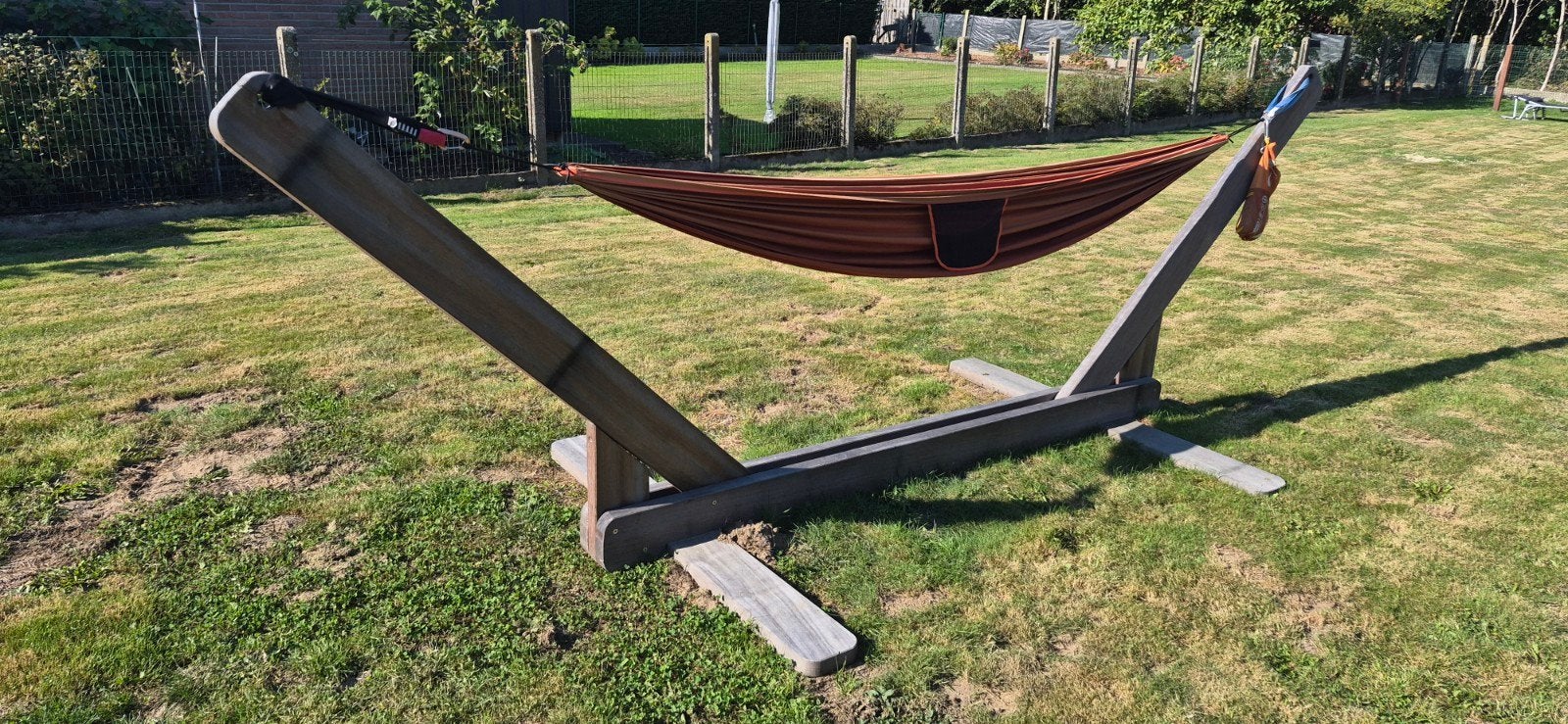 Staander voor hangmat, Ophalen