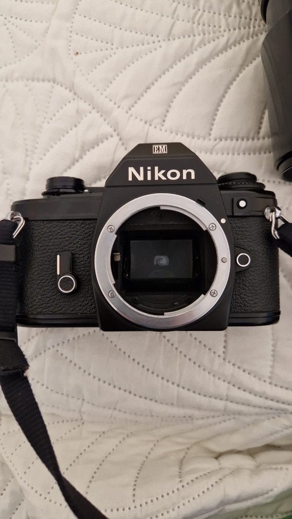 Nikon F2 + Nikon EM, Enlèvement, Utilisé, Reflex miroir, Nikon