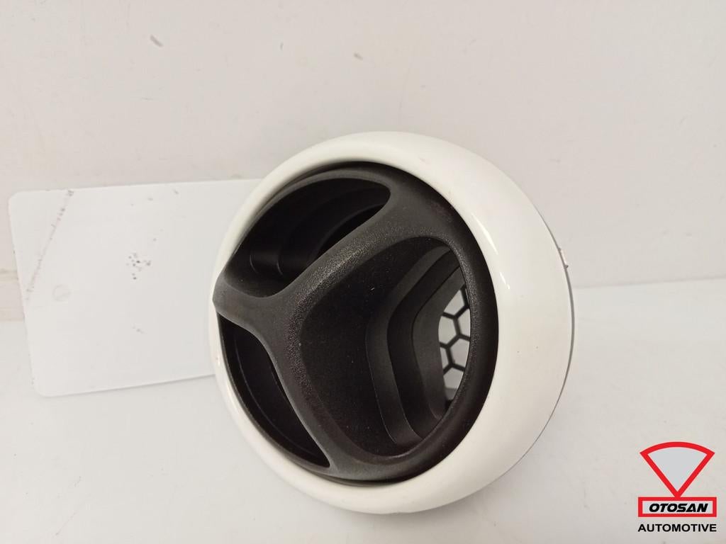 Smart Fortwo 453 2015+ Luchtrooster dashboard A4538305301, Auto-onderdelen, Gebruikt, Mercedes-Benz AG, Mercedesstrasse 120
70372  Stuttgart, DE