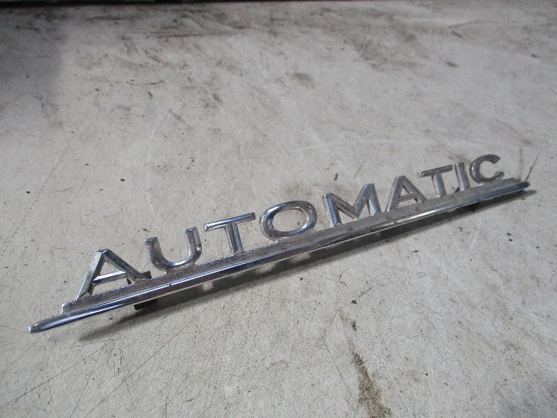 EMBLEEM Mercedes-Benz / 8 (W115) (01-1968/01-1977), Gebruikt, Mercedes-Benz