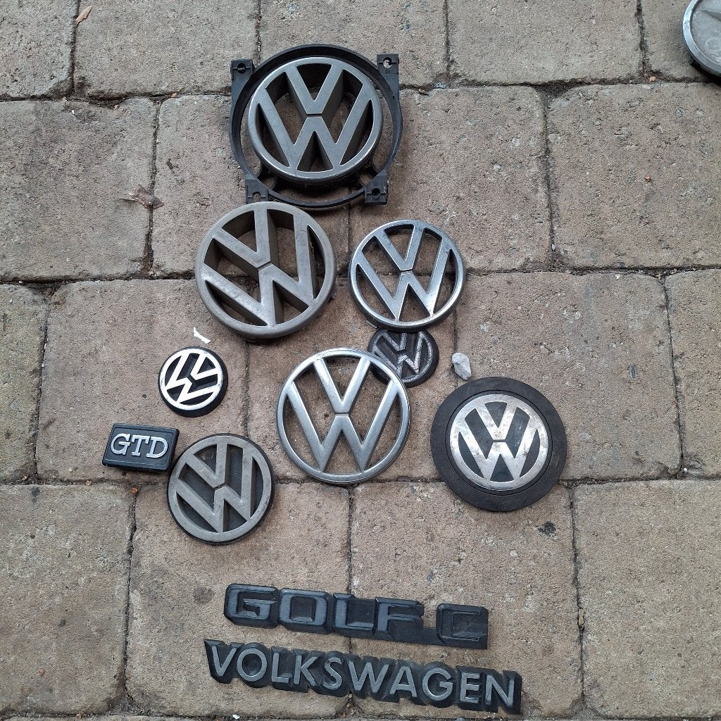 Emblèmes VW et Mercedes, Enlèvement ou Envoi, Avant, Mercedes-Benz