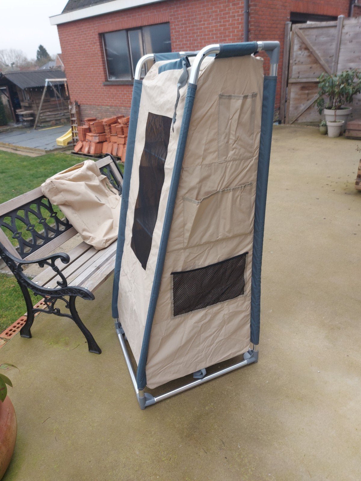 Kampeerkast, Caravans en Kamperen, Ophalen