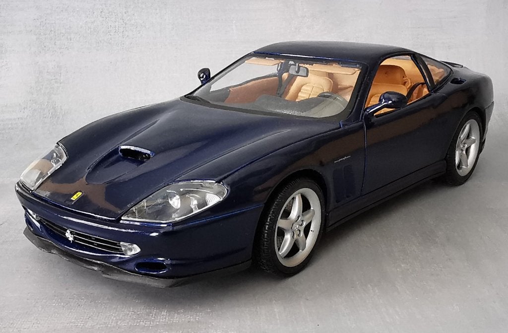 Maisto 1/18 - Ferrari 550 Maranello 1996 (bleu métallisé), Enlèvement ou Envoi, Comme neuf, Voiture, Maisto