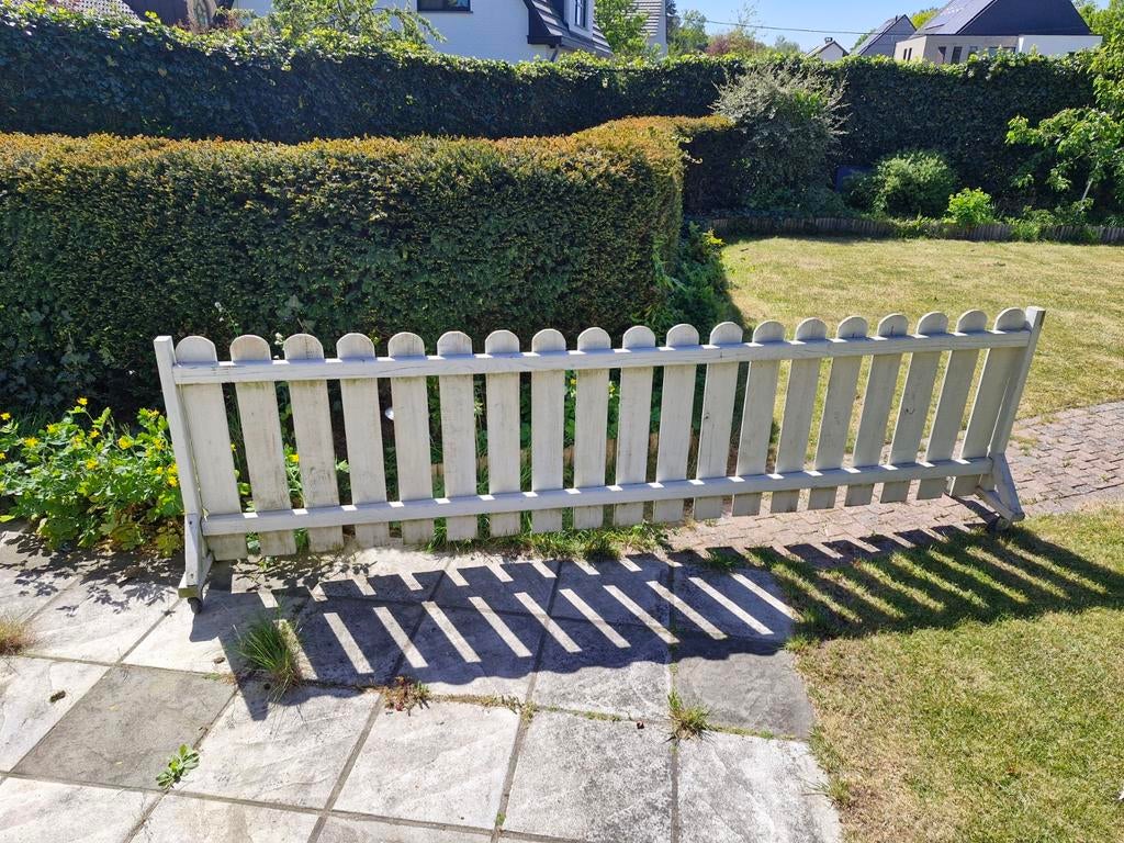 Afsluiting wit  op wieltjes, Ophalen