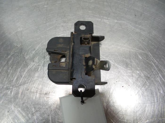 Slotmechaniek Achterklep van een Volkswagen Golf (Golf 97-), Gebruikt, -, Volkswagen, -