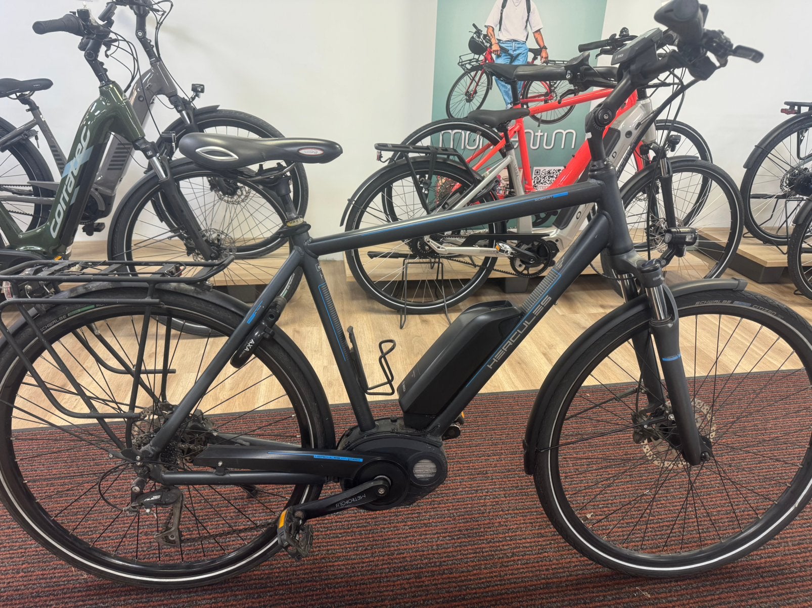 Hercules e-bike met bosch motor, Fietsen en Brommers, Ophalen, Zo goed als nieuw