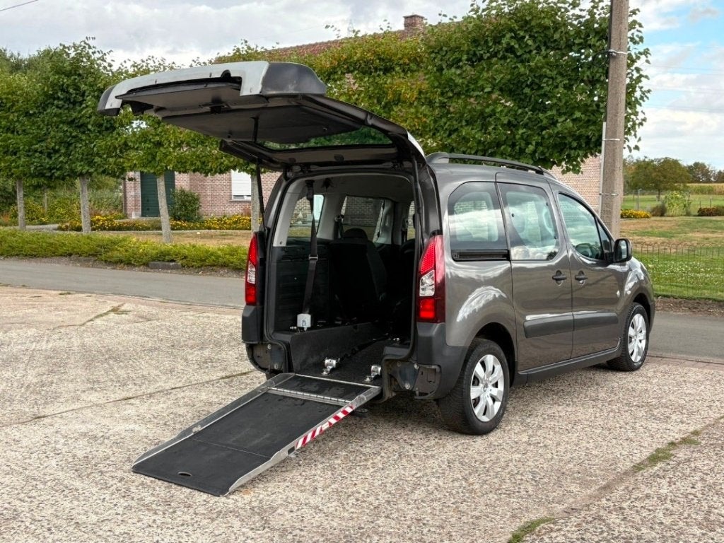 ️♿️Peugeot Partner 1.6HDI Rolstoel Invalide Handicapé TPMR, Autos, Achat, Euro 6, Entreprise, Carnet d'entretien