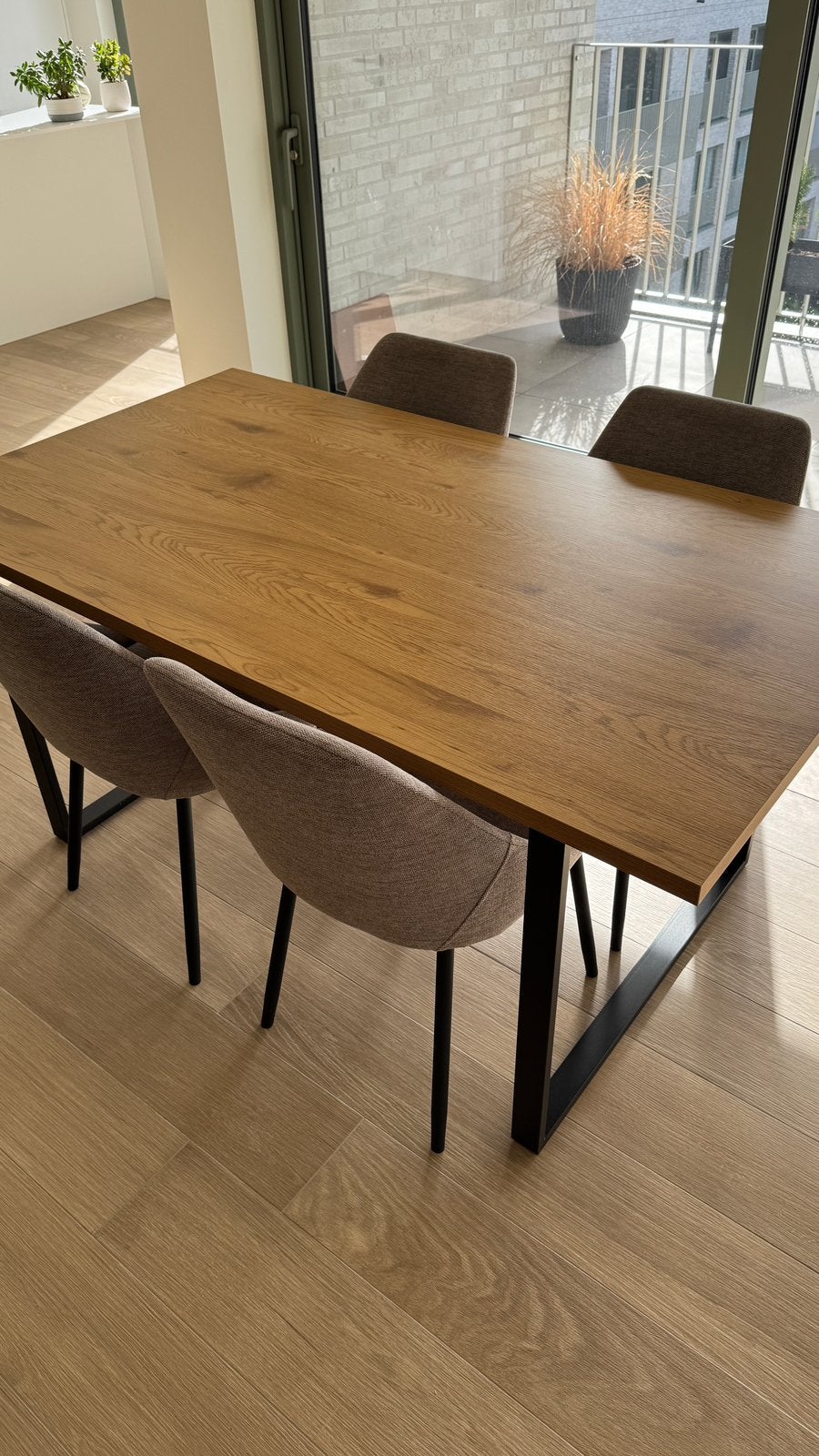 Tafel en stoelen, Ophalen, Zo goed als nieuw