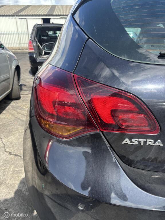 Achterlicht links Opel Astra J ('09-'15), Auto-onderdelen, Verlichting, Opel, Gebruikt, Ophalen of Verzenden