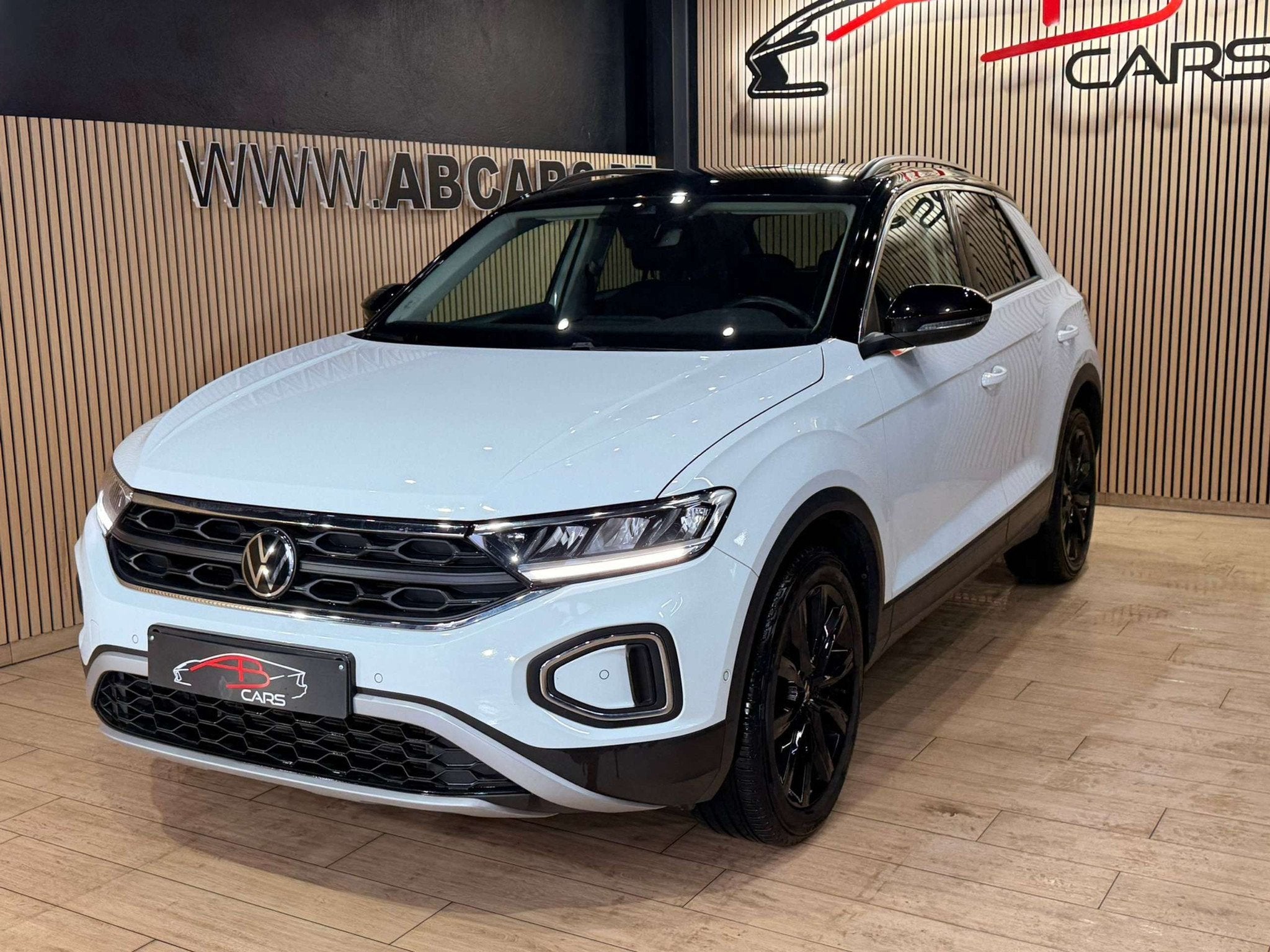 Volkswagen T-Roc 1.0 TSI * S P O R T LINE * GAR 12 MOIS *, Auto's, Volkswagen, 144 g/km, Wit, Bedrijf, 5 deurs