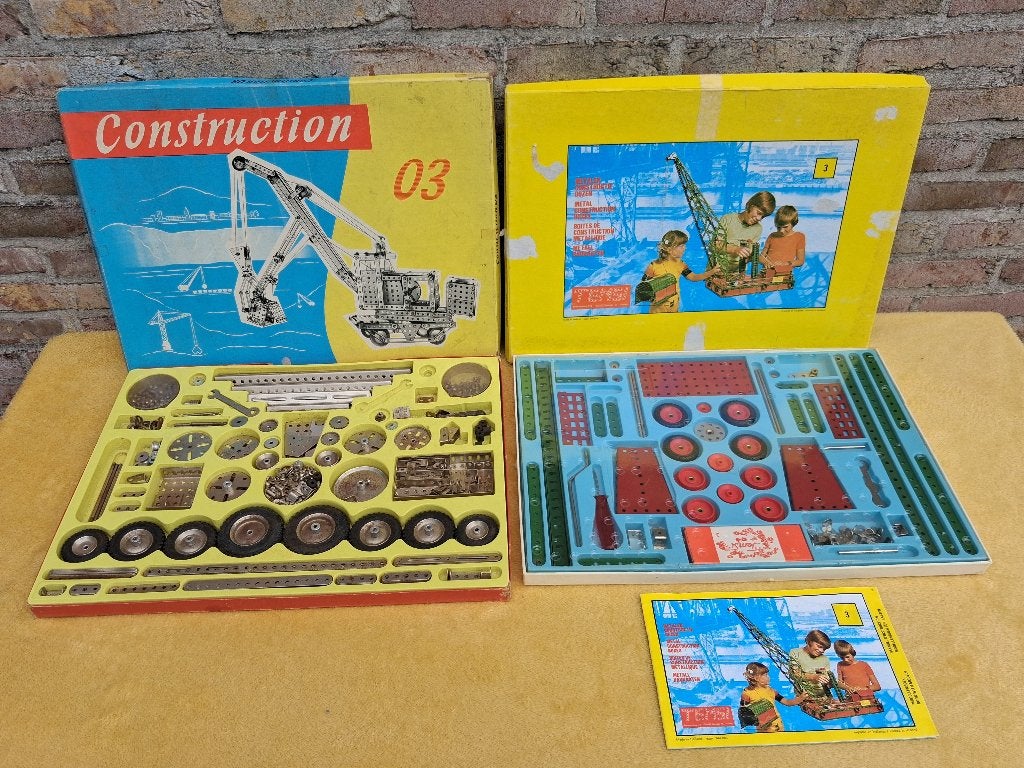2 anciens kits de construction, Enlèvement ou Envoi