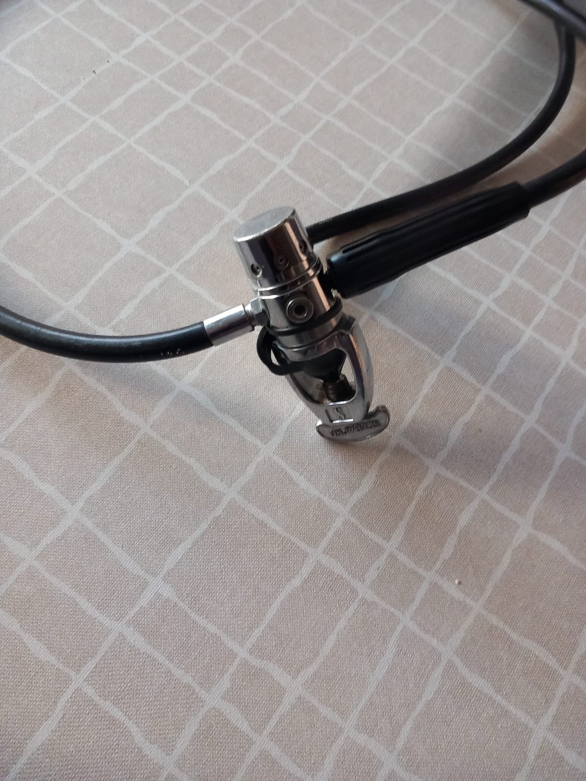 Te koop: duikontspanner (ademauto) met manometer en slangen, Watersport en Boten, Duiken, Ophalen, Gebruikt
