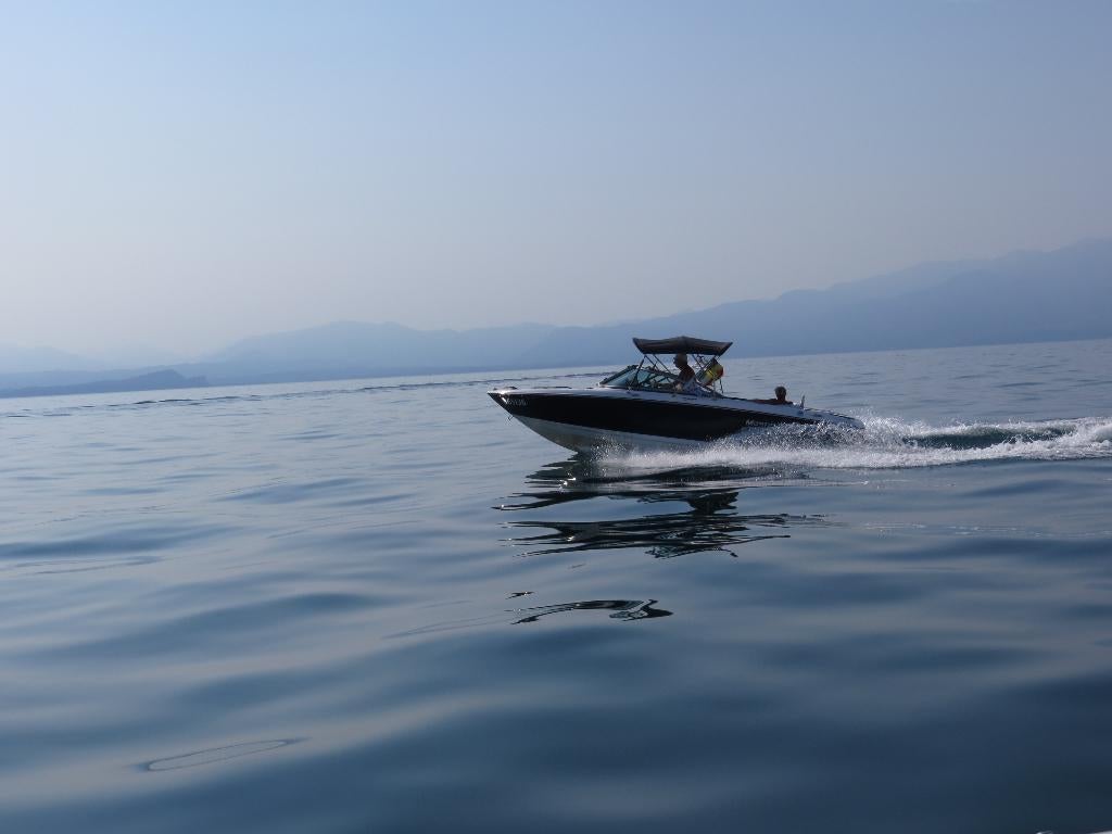 mastercraft, Sports nautiques & Bateaux, Speedboat, Comme neuf, Autres marques, Essence, 200 ch ou plus, Moteur in-bord, Polyester