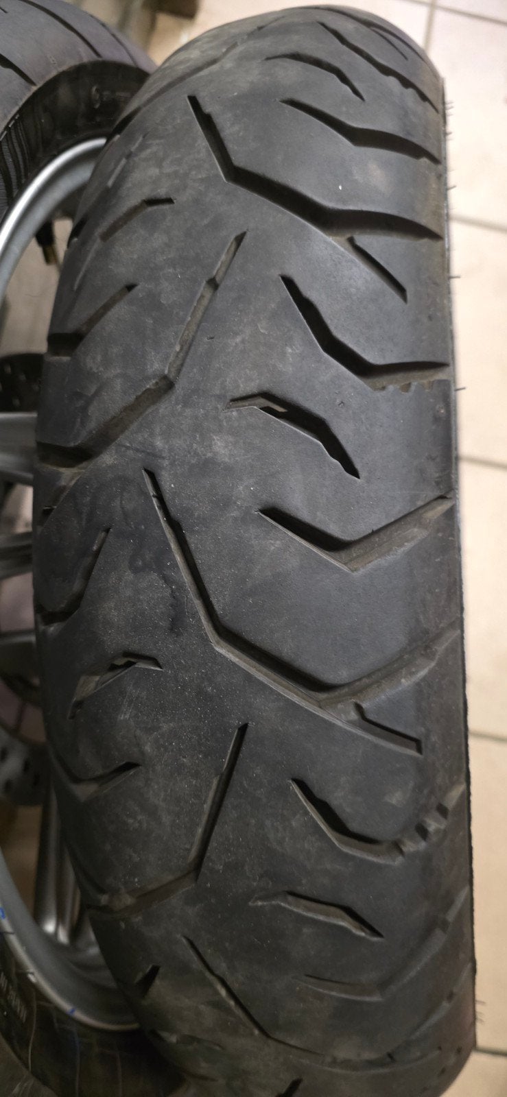 Dunlop meridian, Motoren, Ophalen