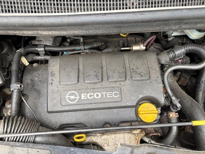 Motor van een Opel Meriva, Gebruikt, -, -, Opel