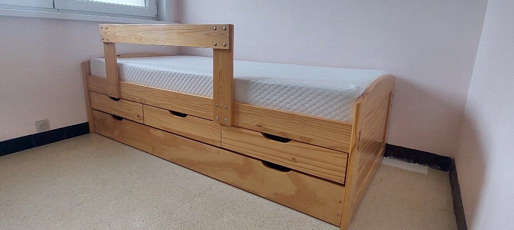 Massief eenpersoons kinderbed met opbergladen 90cm op 200 cm, Ophalen, Masief, 90 cm, Zo goed als nieuw