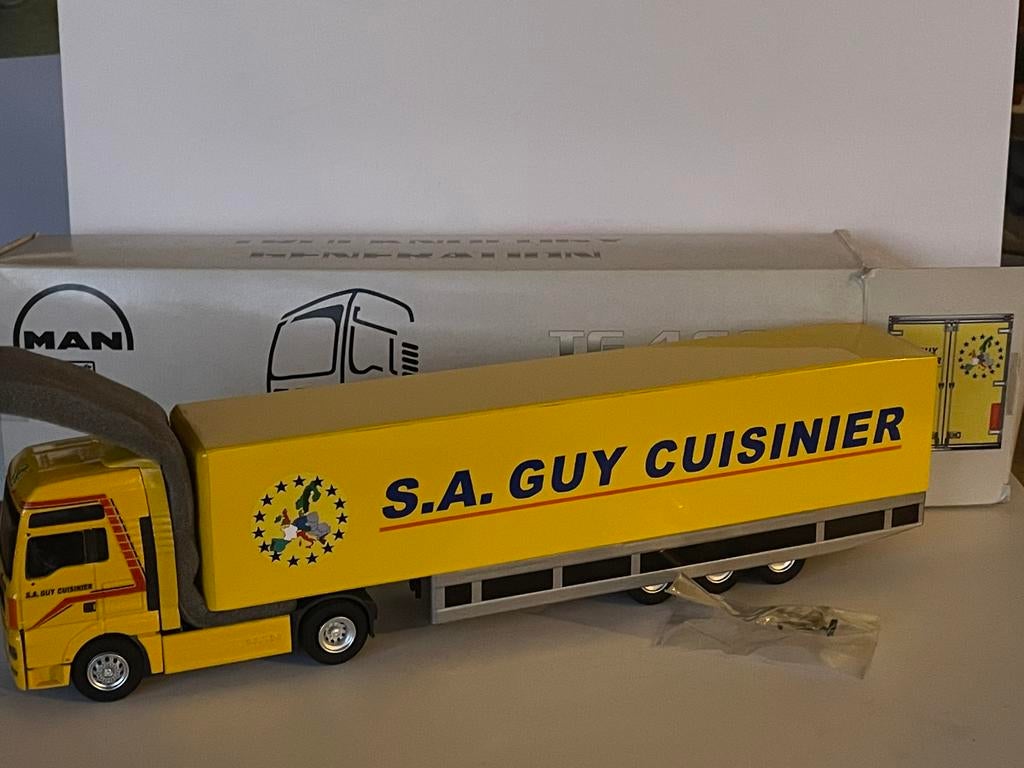 CONRAD 1:50 MAN Guy Guisinier, Hobby en Vrije tijd, Modelauto's | 1:50, Ophalen, Zo goed als nieuw, Conrad