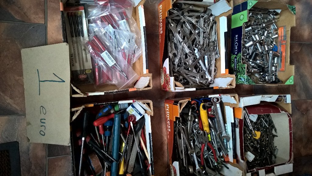 outillage plus 1000 piece, Bricolage & Construction, Outillage | Meuleuses, Enlèvement, Utilisé