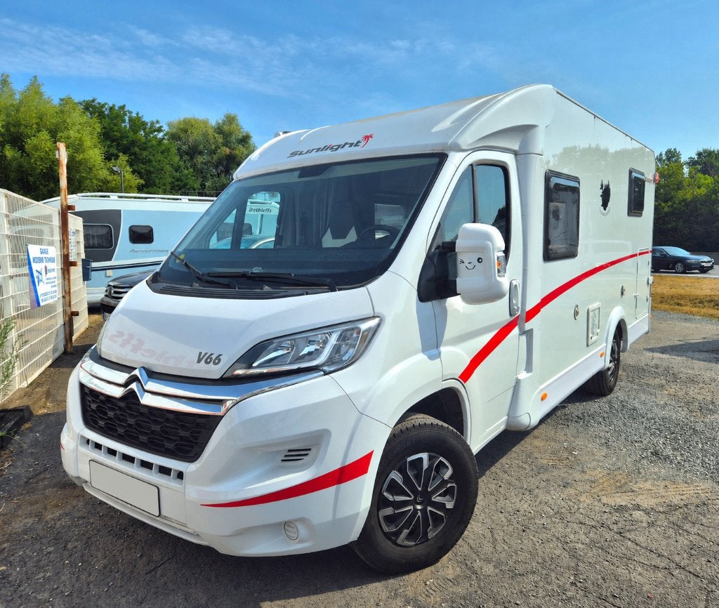 Sunlight V66 / 2019, Caravans en Kamperen, Mobilhomes, Luifel, Chemisch toilet, Sunlight, Ringverwarming