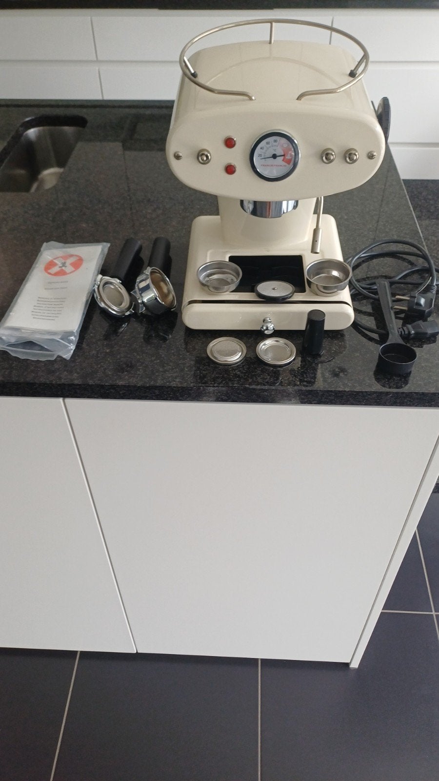 Illy espresso machine., Ophalen