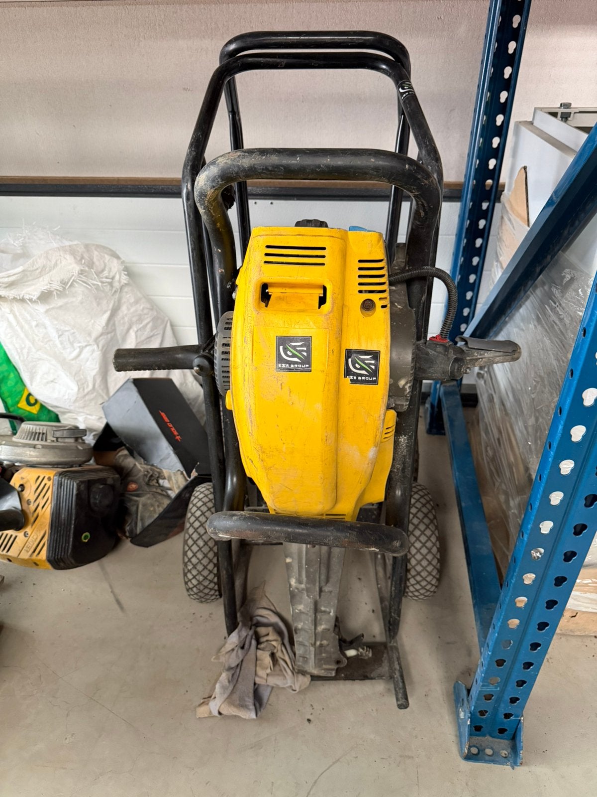Atlas Copco benzine breekhamer in uitstekende werkende staat, Bricolage & Construction, Outillage | Foreuses, Enlèvement, Comme neuf
