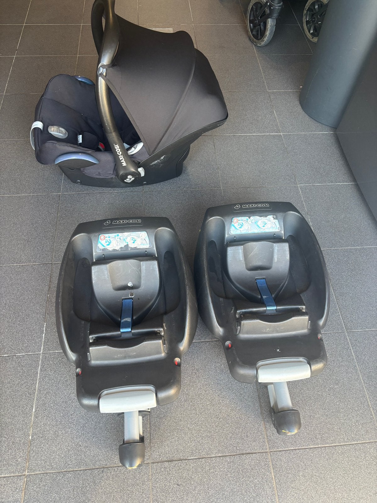 Maxi cosy cabriofix met 2 isofix basissen, Ophalen, Gebruikt, Overige typen