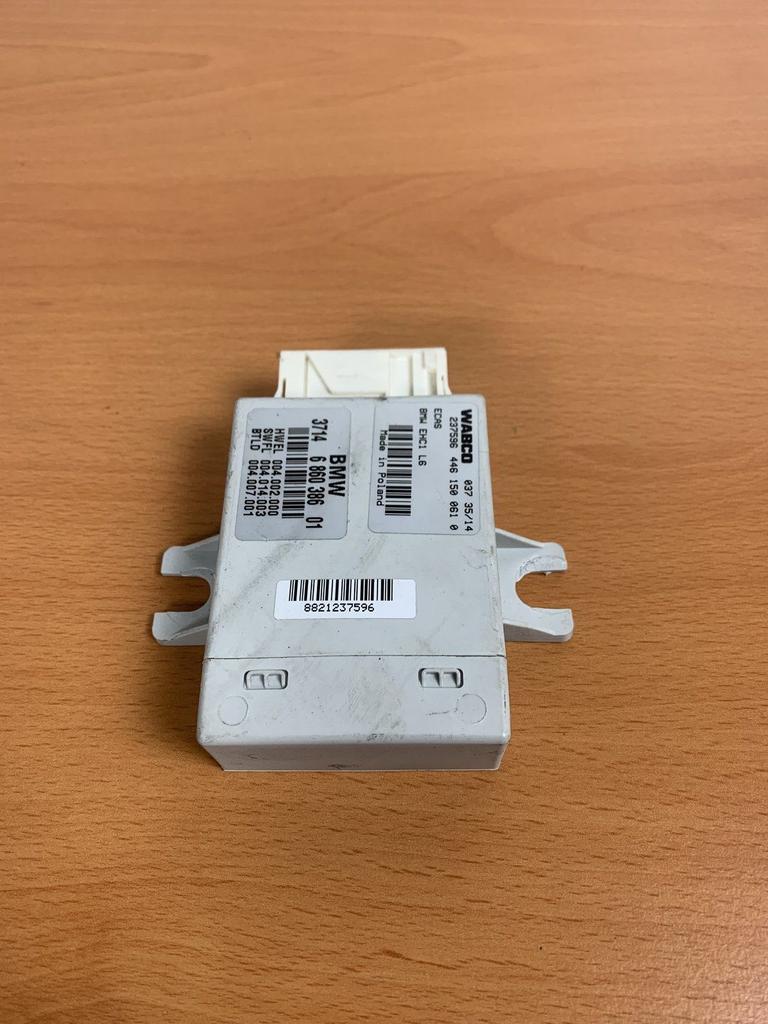 bmw 5 serie touring F11 luchtvering module 686038601, Gebruikt, -, -, Ophalen of Verzenden