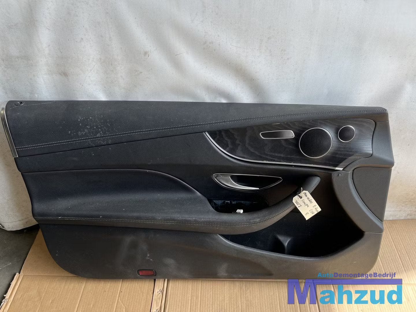 MERCEDES E KLASSE COUPE C238 links deur Deurpaneel Deurkaart, Gebruikt, Mercedes-Benz AG, Mercedes-Benz, Mercedesstrasse 120
70372  Stuttgart, DE