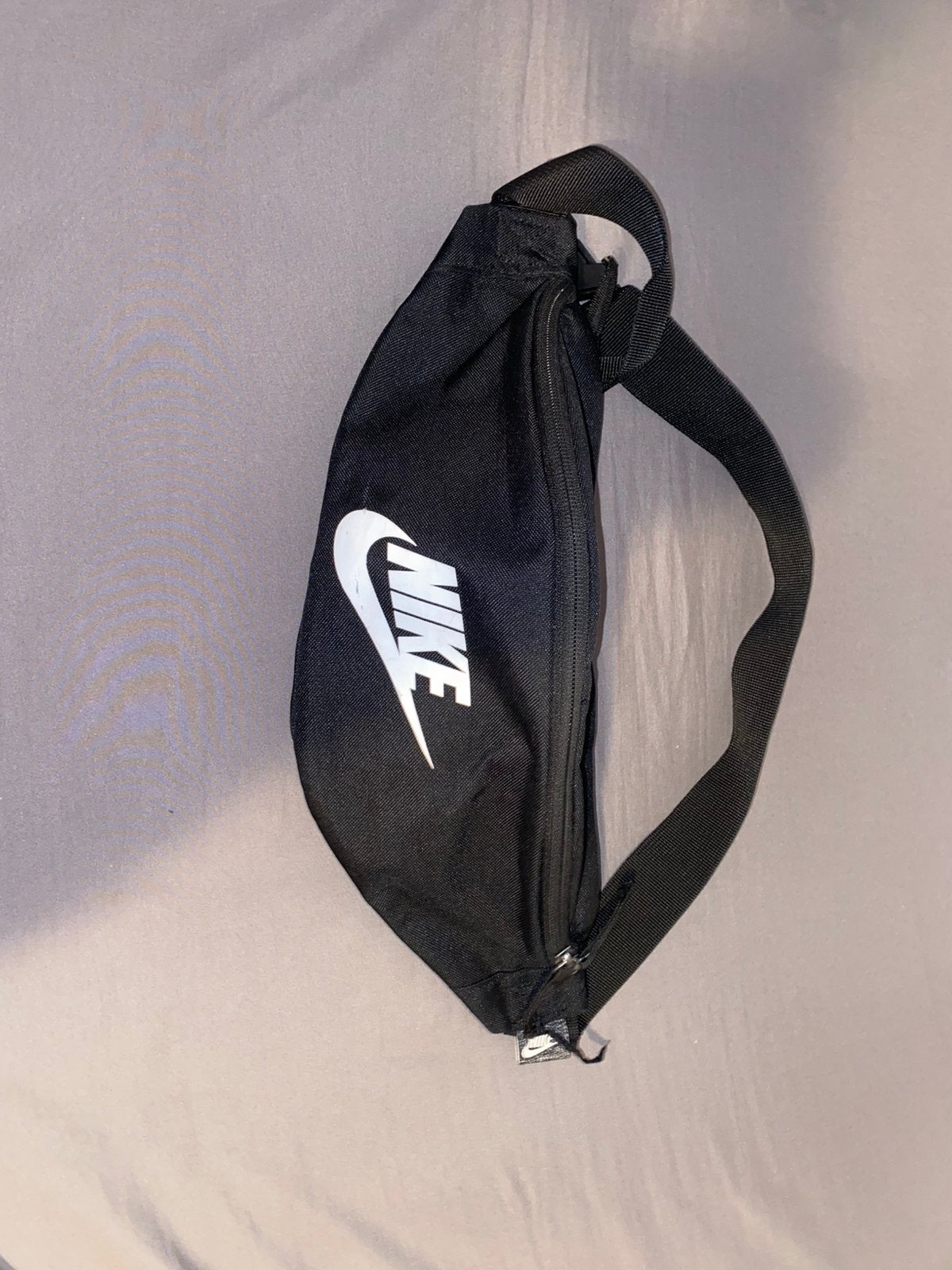 Banana nike, Handtassen en Accessoires, Tassen | Sporttassen, Ophalen, Zo goed als nieuw