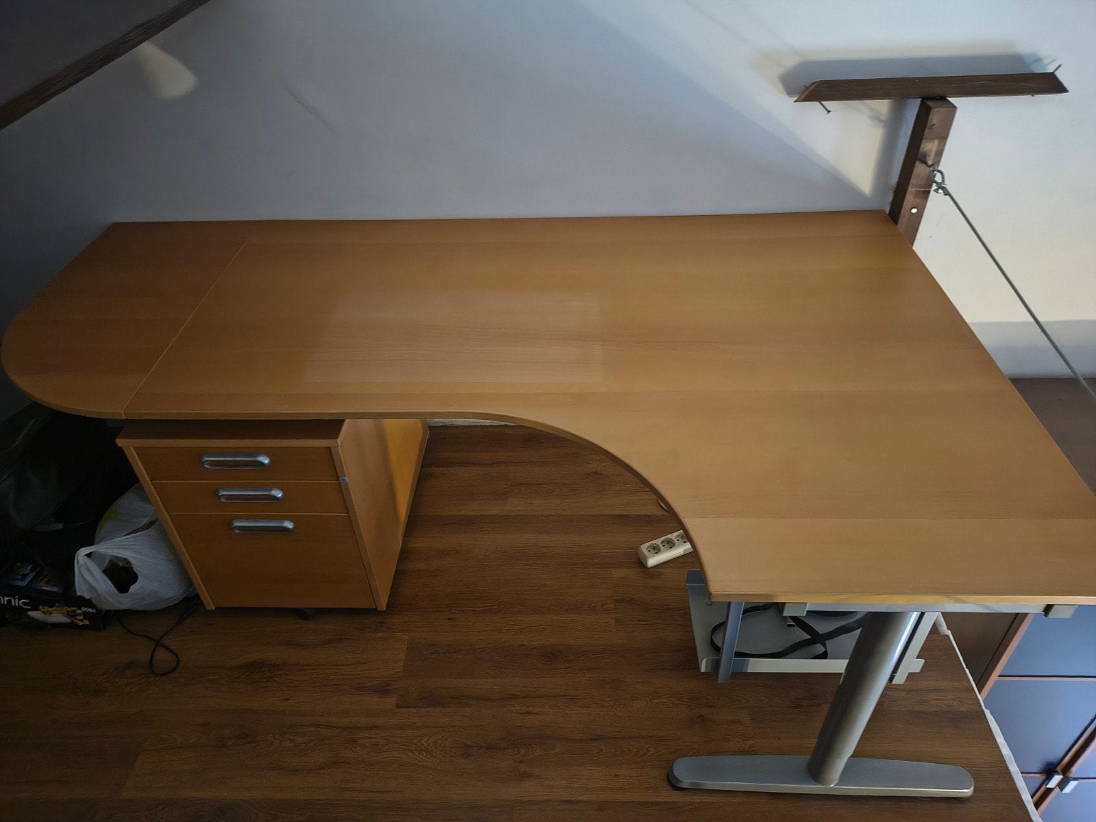 grand bureau, Ophalen, Zo goed als nieuw, IKEA