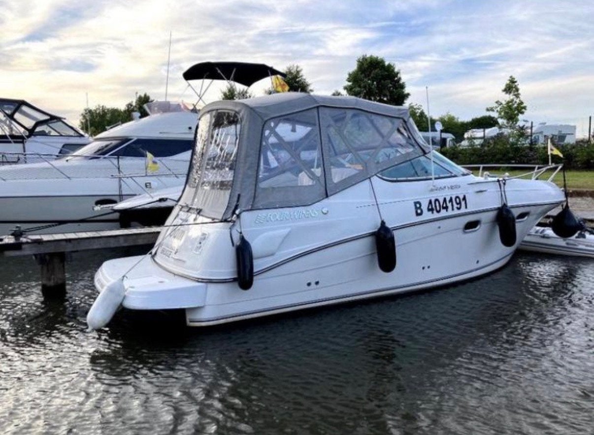 Mooie boot met alle nodige luxe voor een leuke zomer., Watersport en Boten, Motorboten en Motorjachten, Ophalen, Zo goed als nieuw