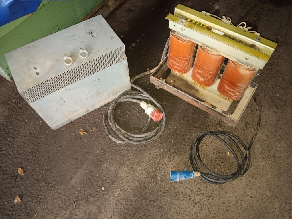 Transformateur de courant 25 kva 220/380 tri, Enlèvement