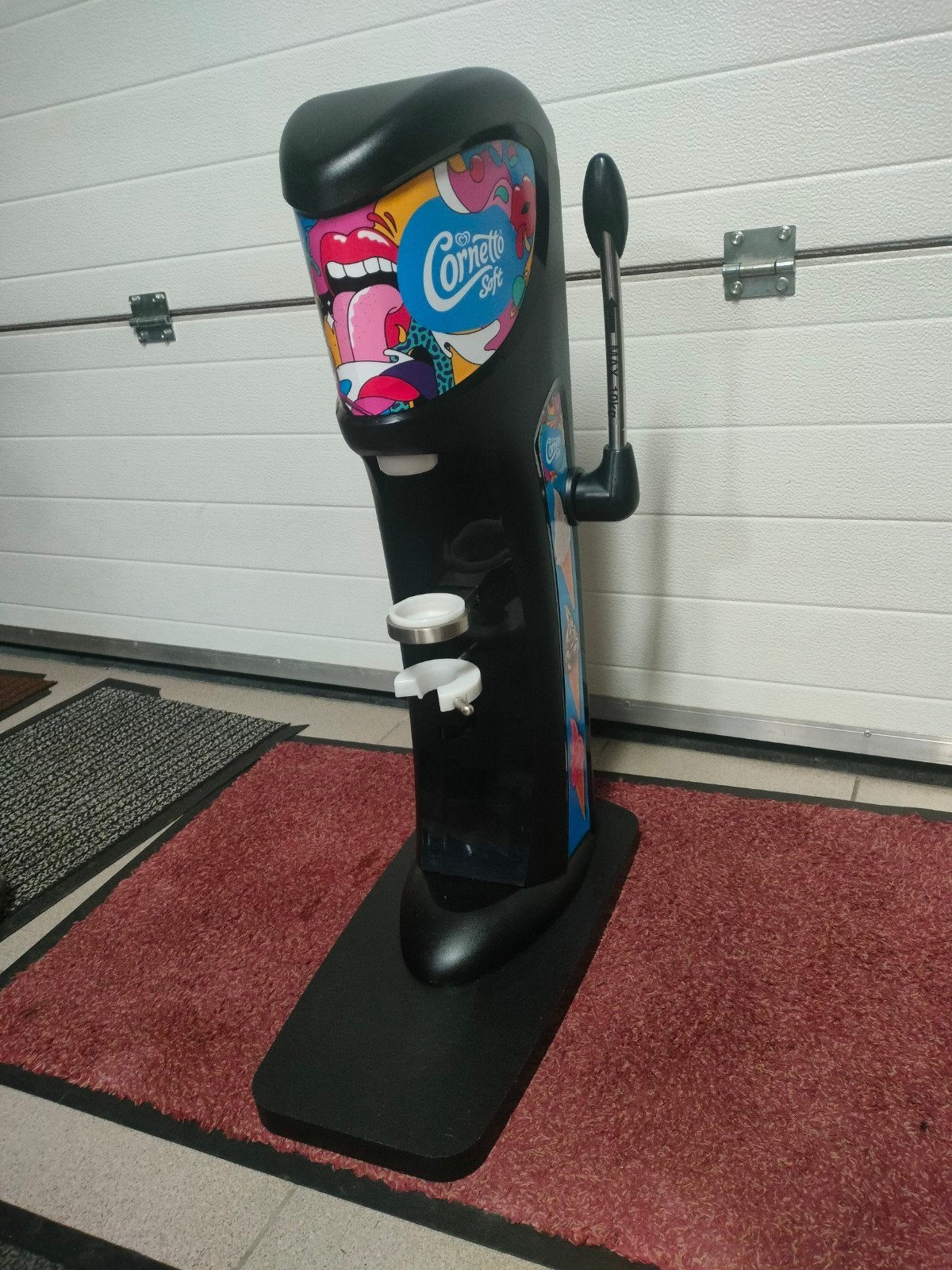 Machine/distributeur de glace Cornetto Soft, Autres marques, Autres types, Comme neuf, Noir