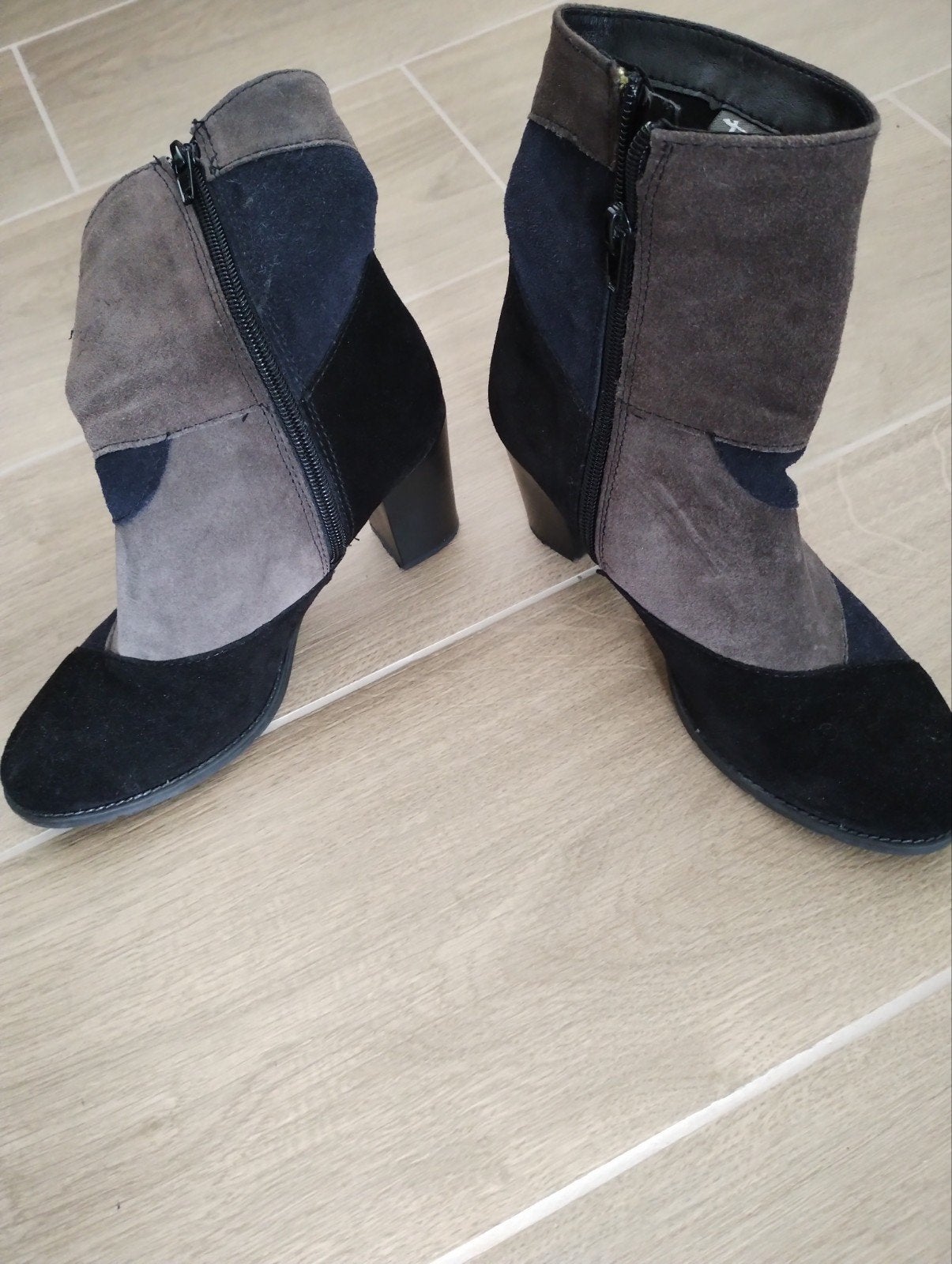 Zwart/donkerblauw/bruine enkellaarsjes maat 36, Kleding | Dames, Schoenen, Ophalen of Verzenden, Zwart