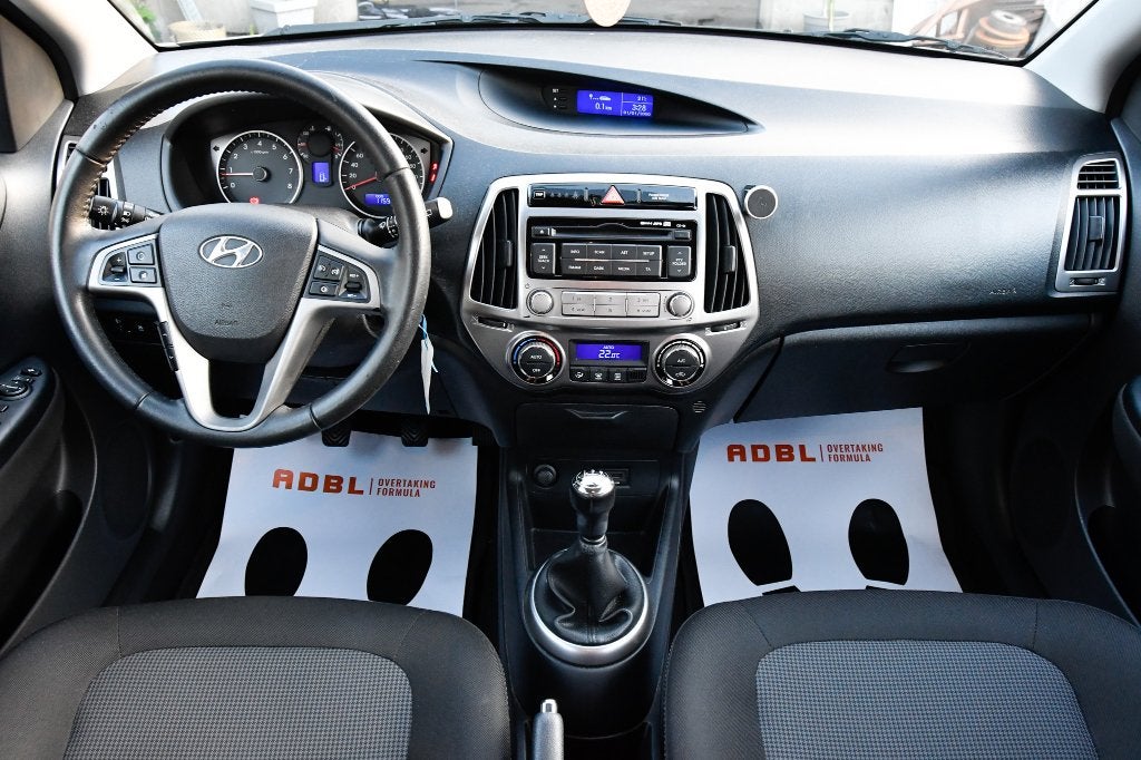 Hyundai i20 1.2i *AC*Led*Cruise*, Autos, Hyundai, Euro 5, Achat, Entreprise, Boîte manuelle