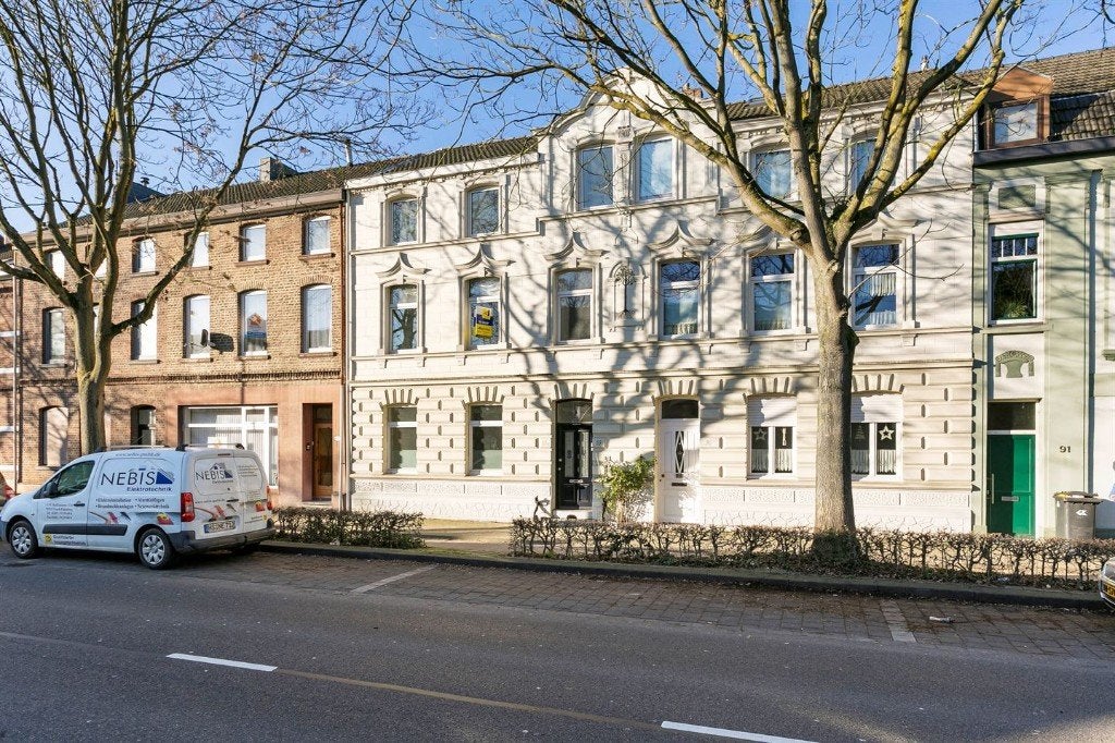 Te koop ruim gemoderniseerd herenhuis, 2 woningen Kerkrade, Koop, Woon- Werkruimte