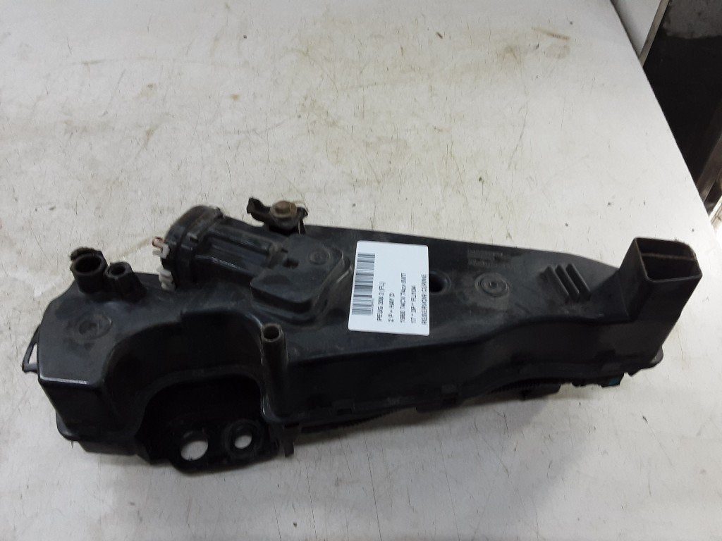 ADBLUE TANK Peugeot 208 I (CA / CC / CK / CL) (9815712480), Gebruikt, Mevr. I. Hauben, Rue de l'Espoir 34 34
4030  GRIVEGNÉE, BE