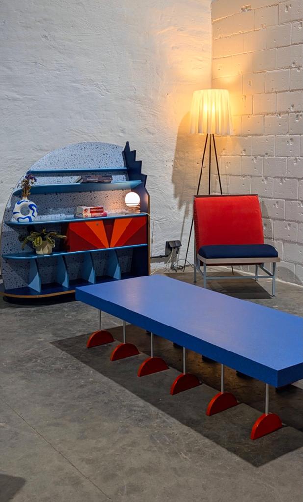 Memphis 'bruco' salontafel, Ettore Sottsass style, Ophalen, Memphis, Italie 1980, Ettore sottasass