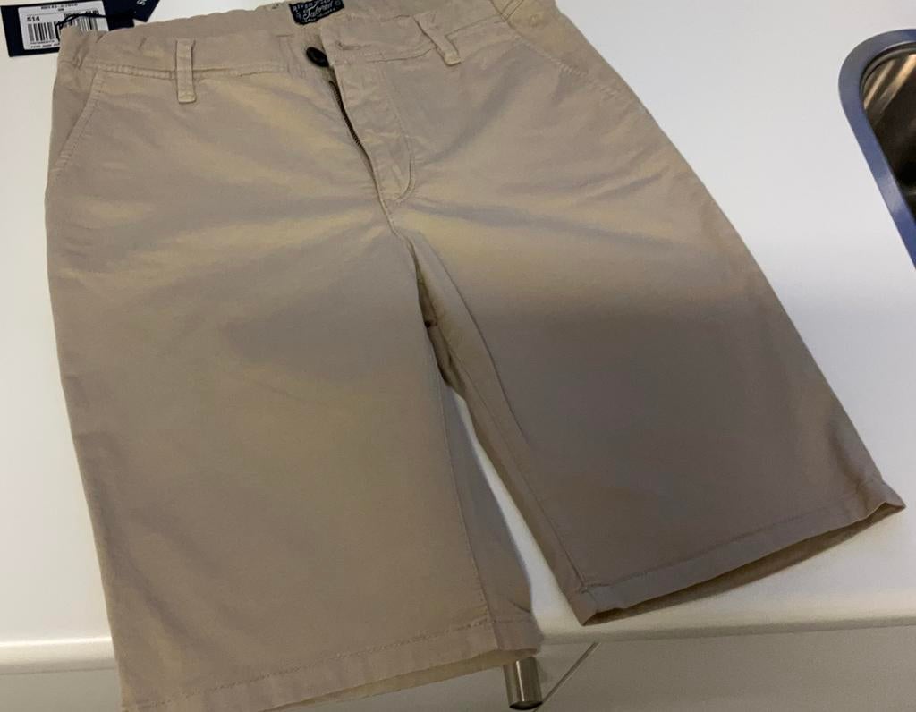 River Woods - korte short - écru/beige - maat 14 jaar, Ophalen, Nieuw, Jongen, Broek