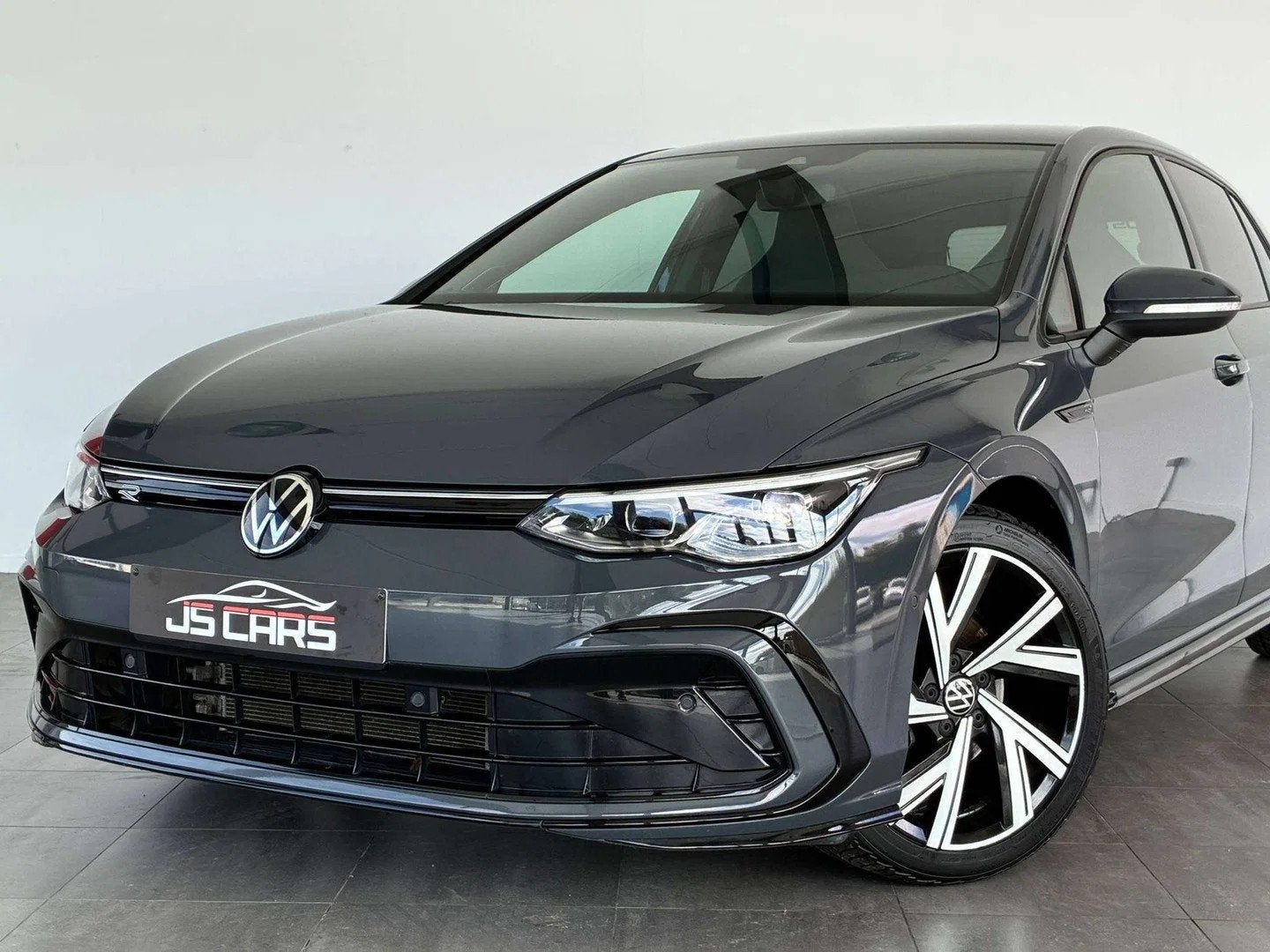 Volkswagen Golf 1.5eTSI DSG R-LINE-1ERPRO-COCKPIT-CARPLAY-CA, Argent ou Gris, Achat, Entreprise, https://public.car-pass.be/vhr/3153dbc3-4cbf-4b56-8542-9576869b8976
