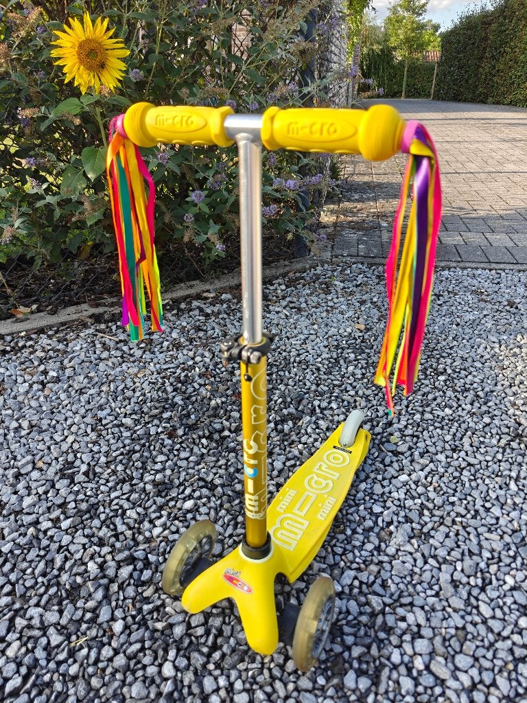 Mini Micro Deluxe geel – goede staat – nieuwe wielen, Fietsen en Brommers, Steps, Ophalen, Gebruikt, Gewone step, Micro