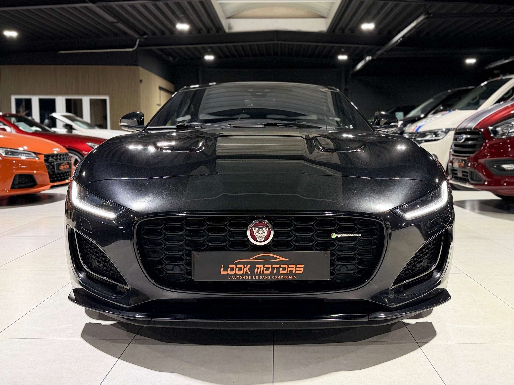 Jaguar F-Type Coupe 2.0 i4 P300 R-Dynamic Black AUTOMATIQUE, Cuir, Achat, F-type, Euro 6