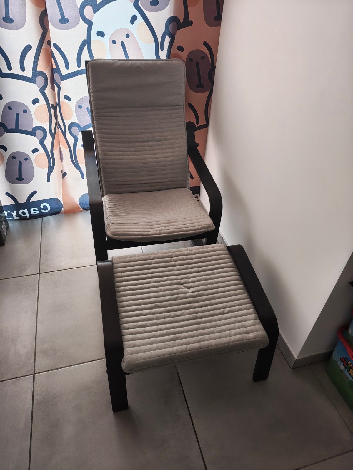 Relaxzetel met voetbank in perfecte staat., Ophalen, Zo goed als nieuw