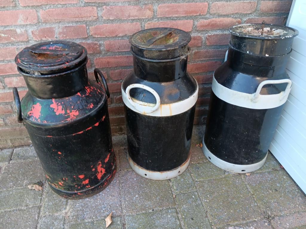 3 melkbussen, Ophalen