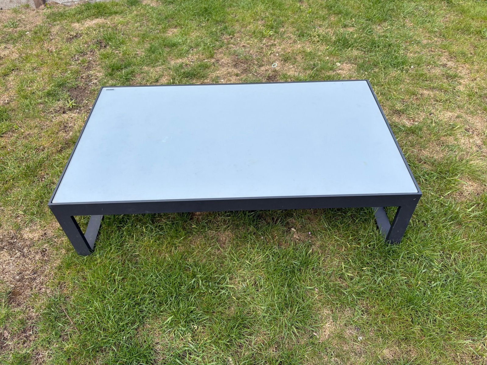 Bijzettafel buiten - aluminium kader met opaal glas, Enlèvement, Utilisé
