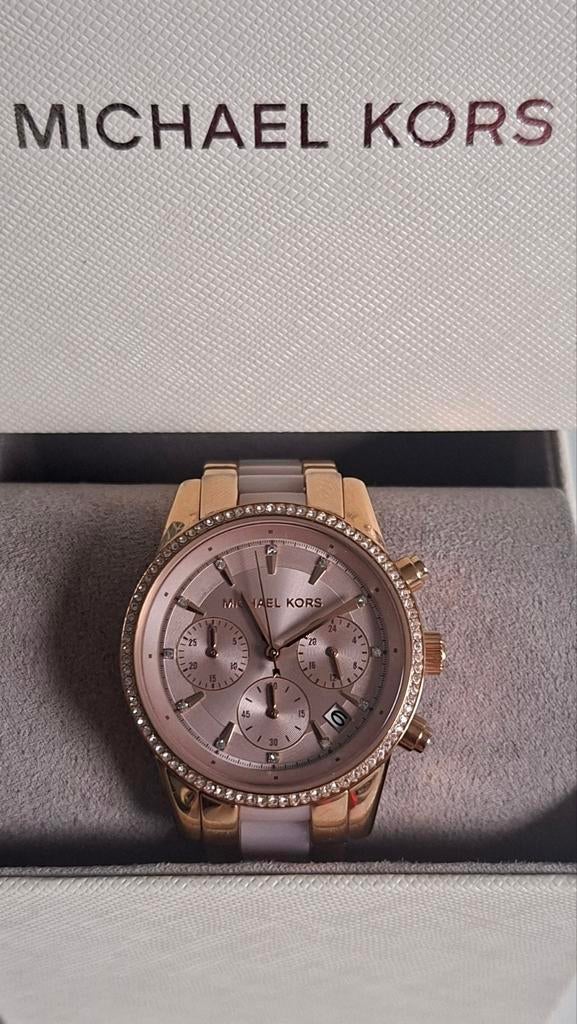 Michael kors NIEUWSTAAT + box + recente batterij, Ophalen of Verzenden, Staal, Staal