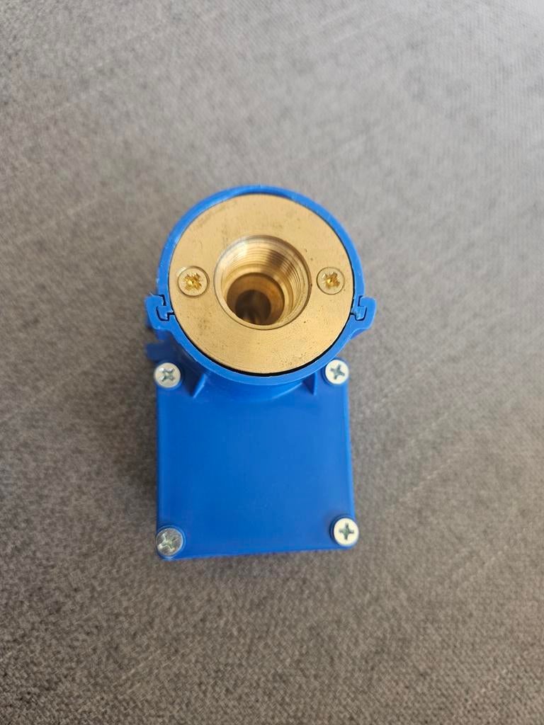 Sanitair inbouwdoos holle wand, Ophalen