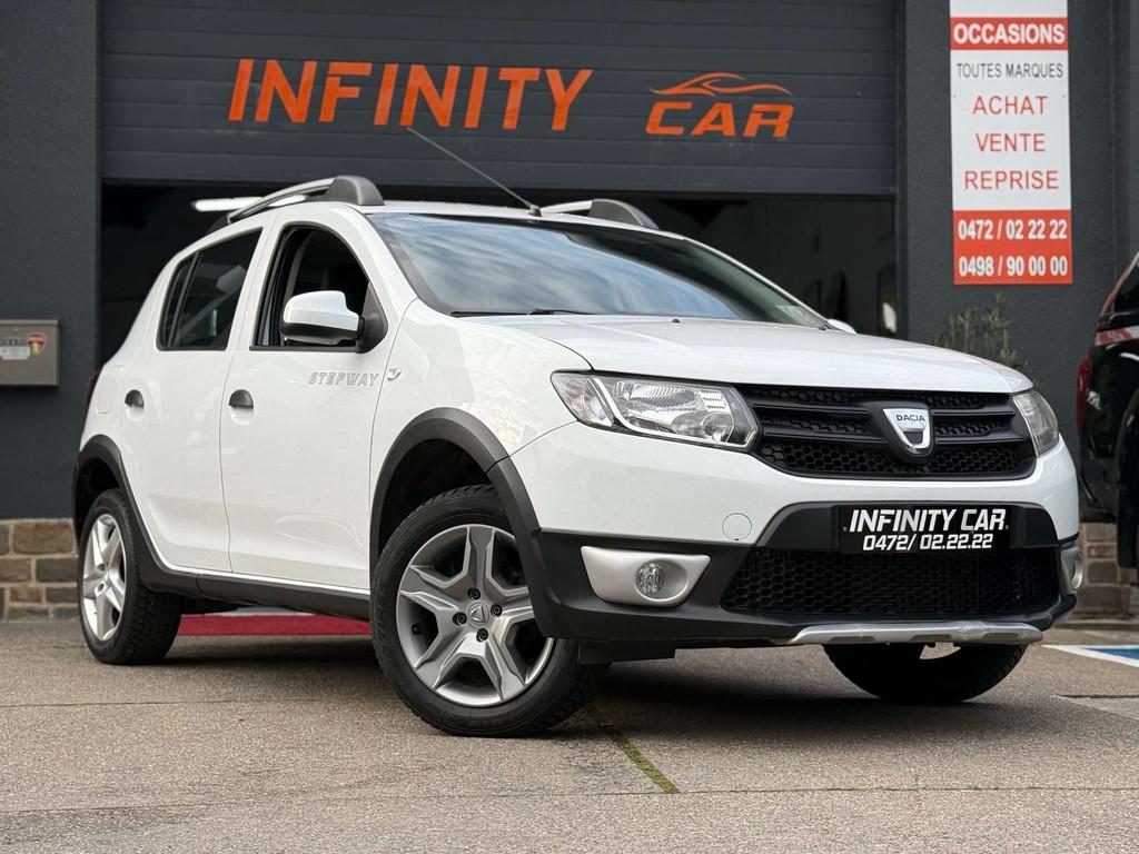 Dacia Sandero Sandero Stepway 0.9 TCe Stepway (bj 2015), Auto's, Dacia, Voorwielaandrijving, Stof, Gebruikt, Zwart